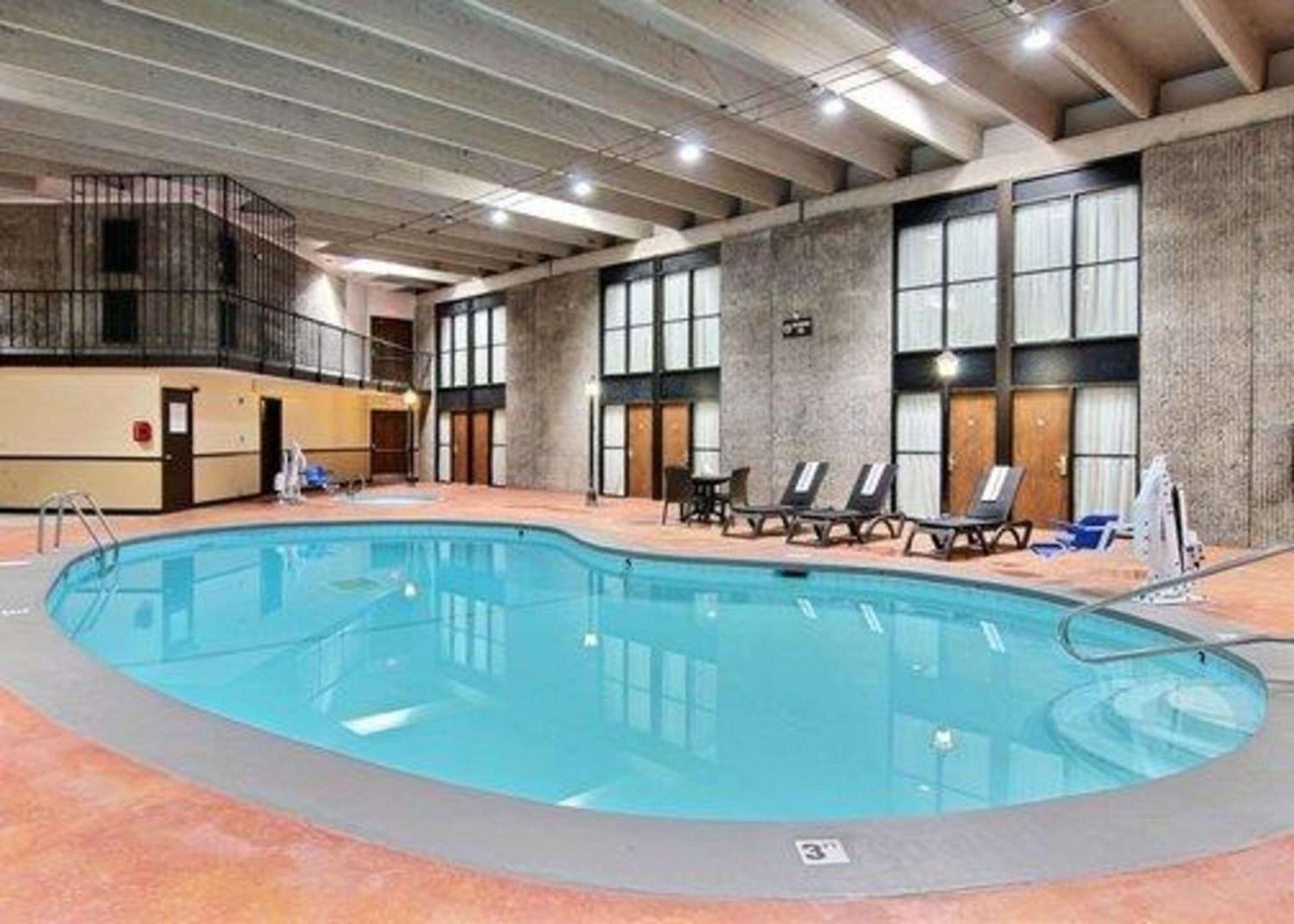 Quality Inn Тиф-Ривер-Фоллз Экстерьер фото