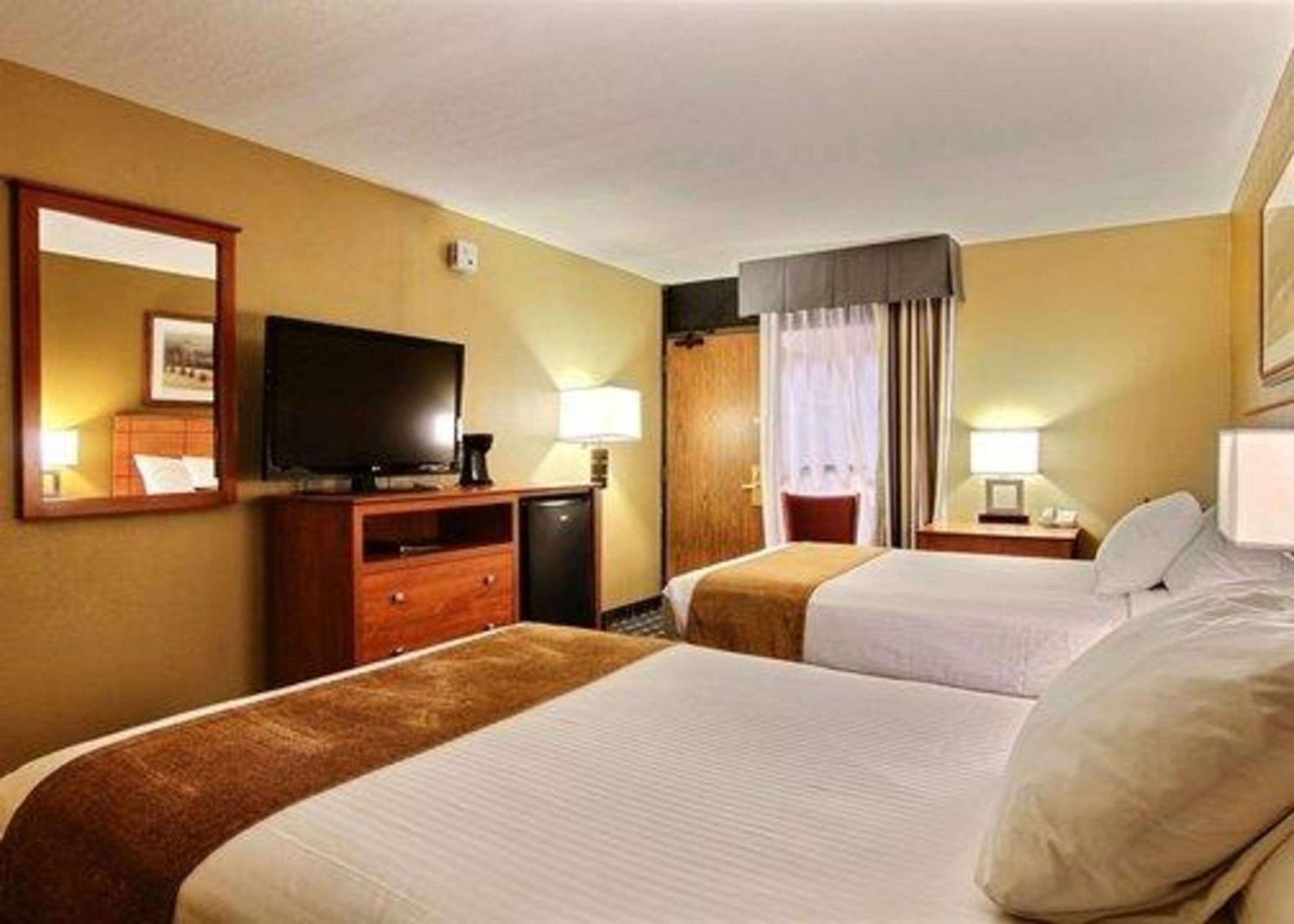 Quality Inn Тиф-Ривер-Фоллз Экстерьер фото