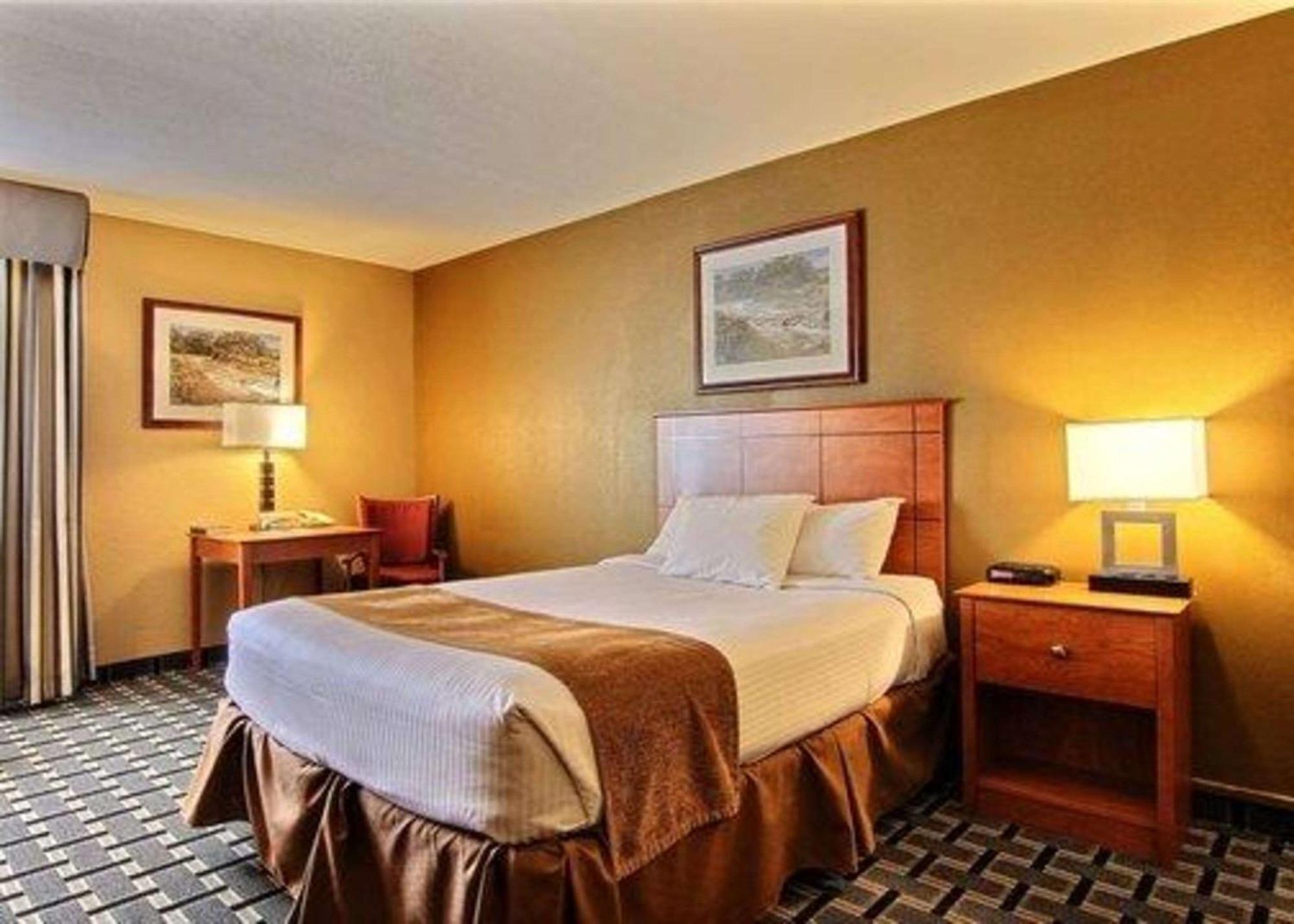 Quality Inn Тиф-Ривер-Фоллз Экстерьер фото