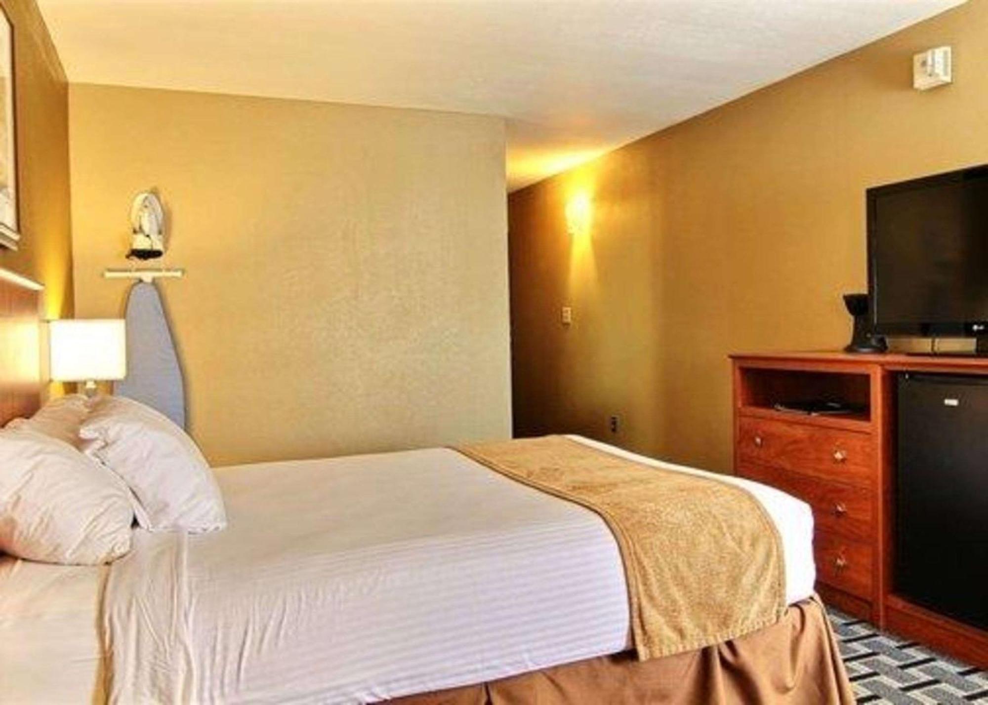 Quality Inn Тиф-Ривер-Фоллз Экстерьер фото